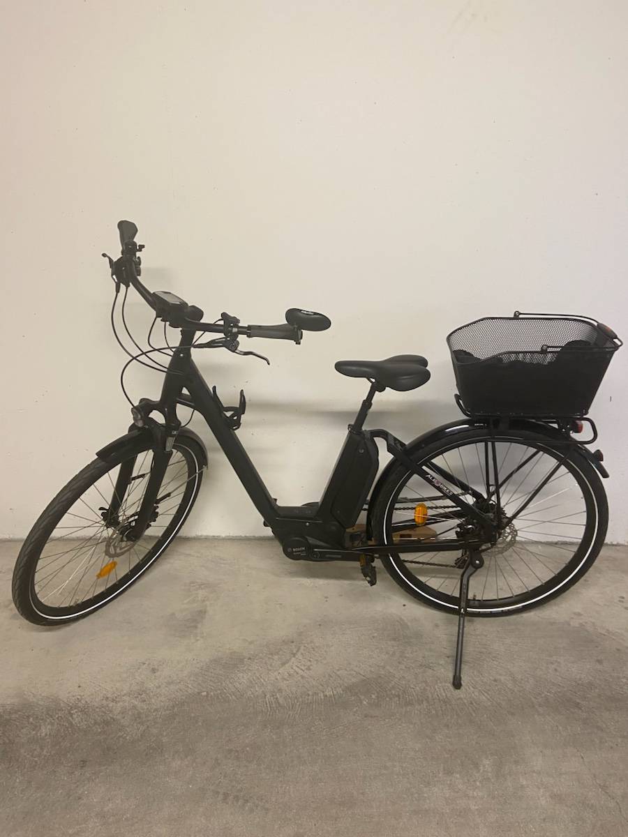 Vends un vélo électrique de la marque Cube
