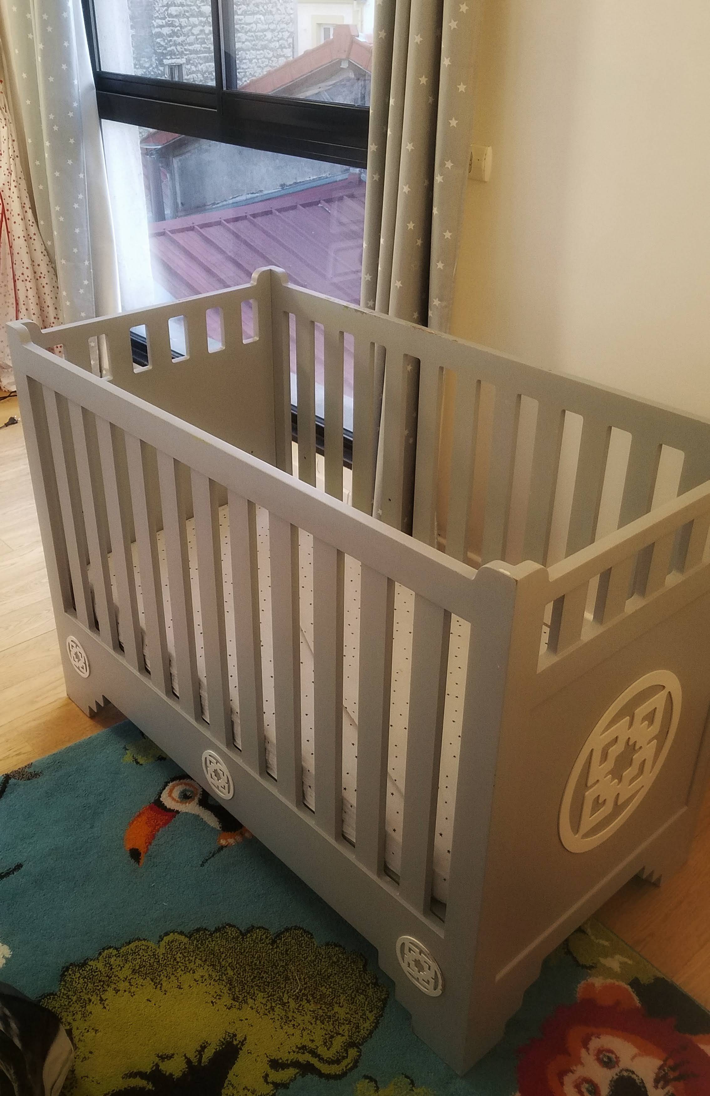 Vends ensemble chambre enfant, meubles artisanaux