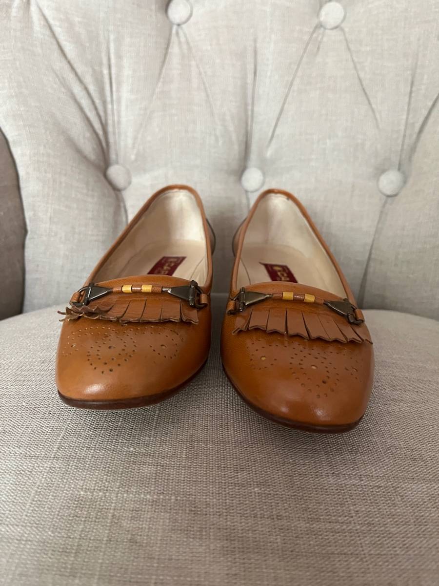 Vends chaussures Carel neuves - Pointure 37