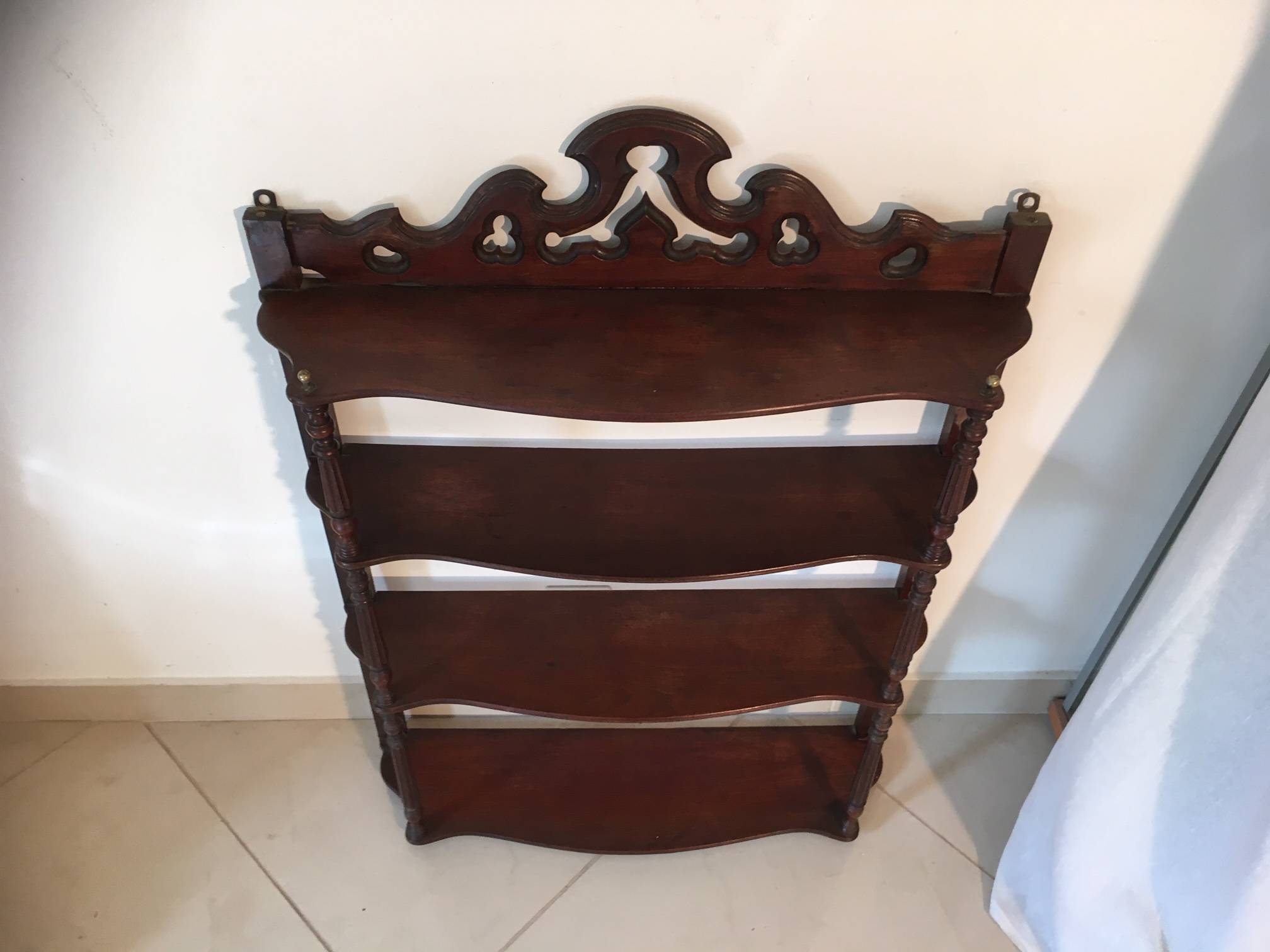 Vends belle étagère murale d’époque fin XIXème
