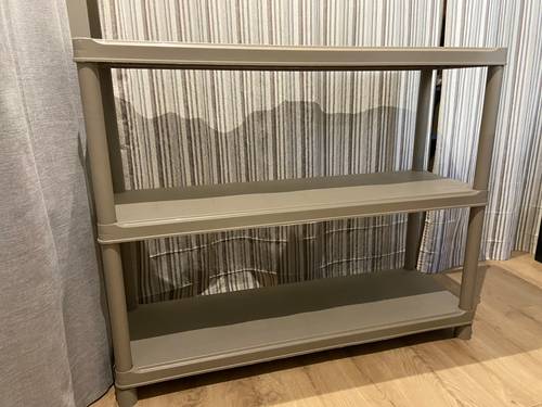 Vends étagères de rangement