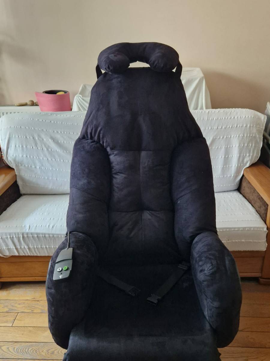 Vends fauteuil à pousser - état neuf