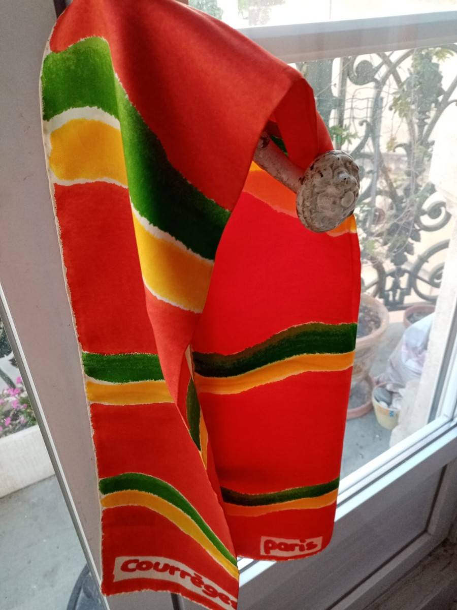 Vends foulard Courrèges vintage