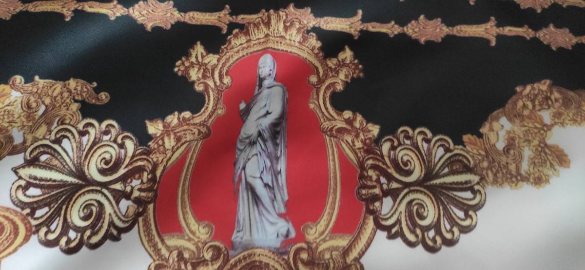 Vends foulard neuf Made in Italy