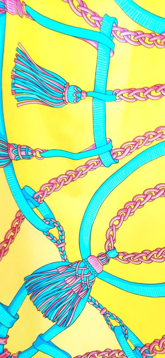 Vends foulard neuf Made in Italy