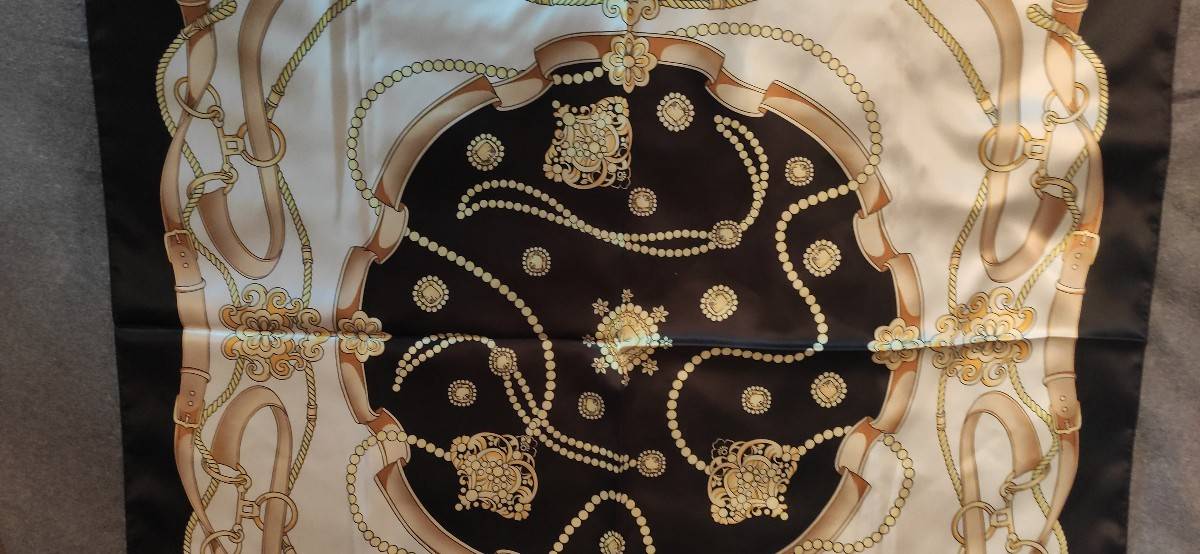 Vends foulard neuf made in Italy