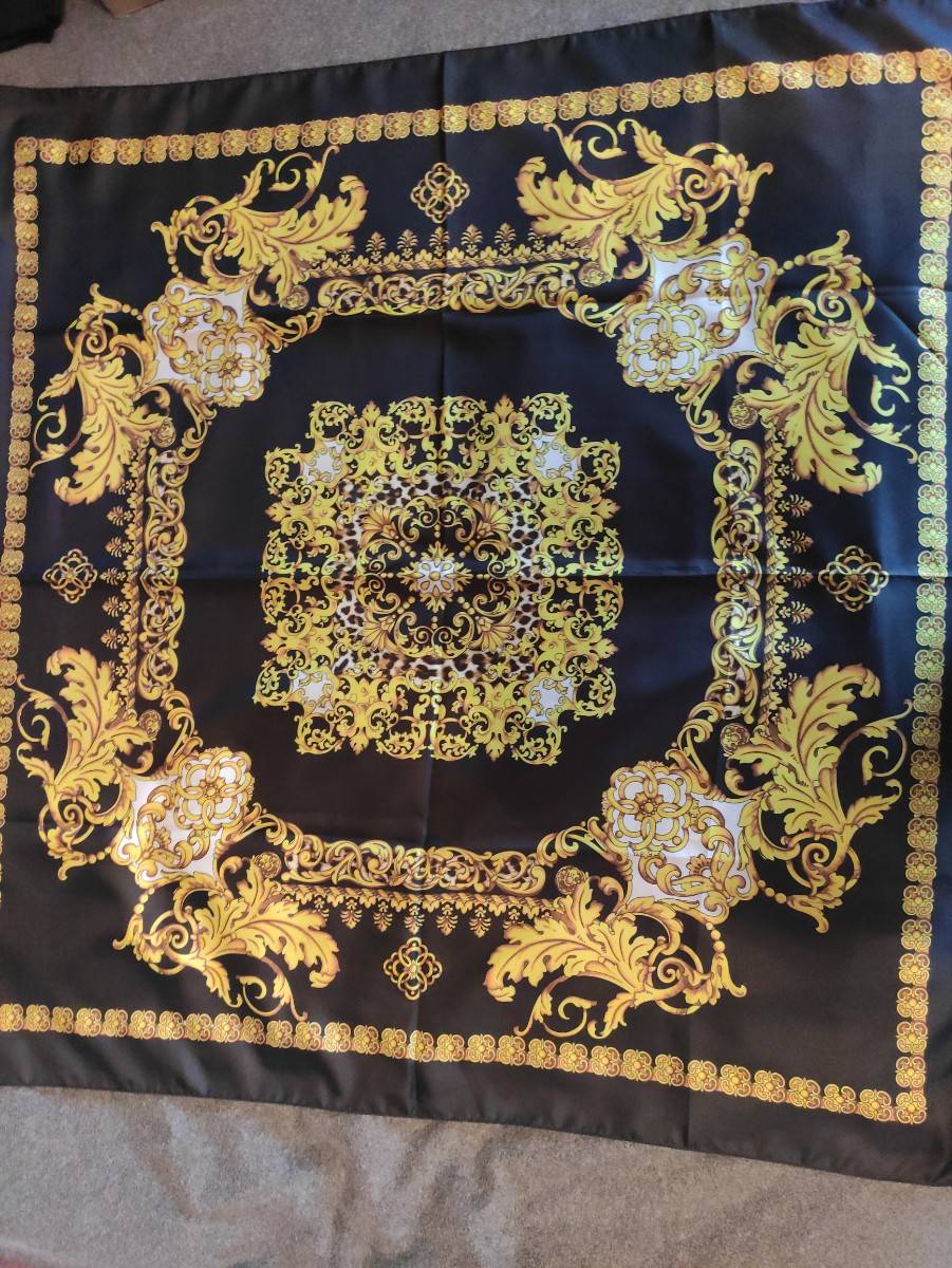Vends foulard neuf made in Italy
