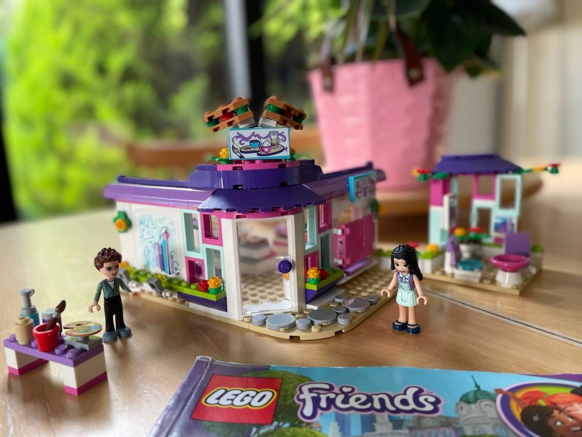 Vends Lego Friends 41336 - Emma’s Art Café