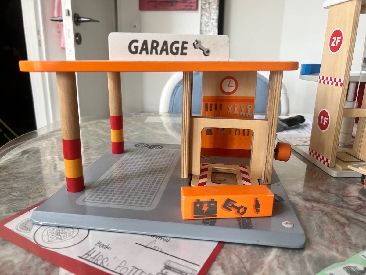 Vends garage bois jouet Sovi