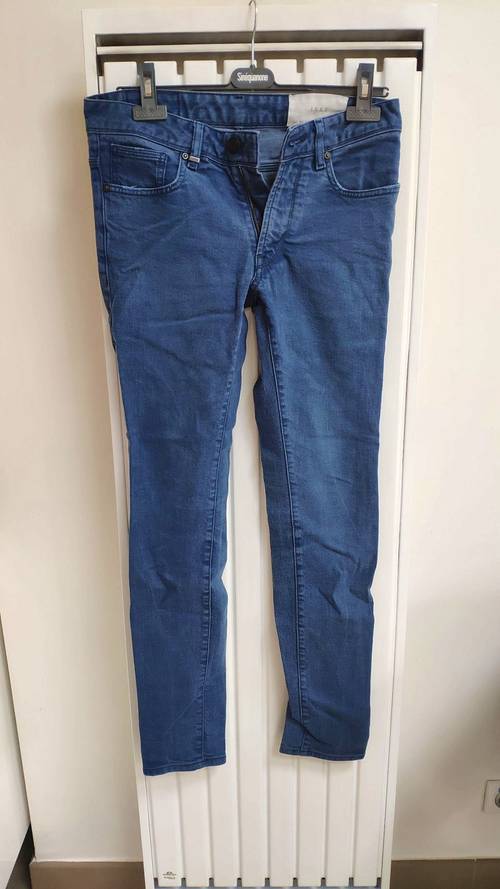Vends jean garçon IKKS coupe SLIM