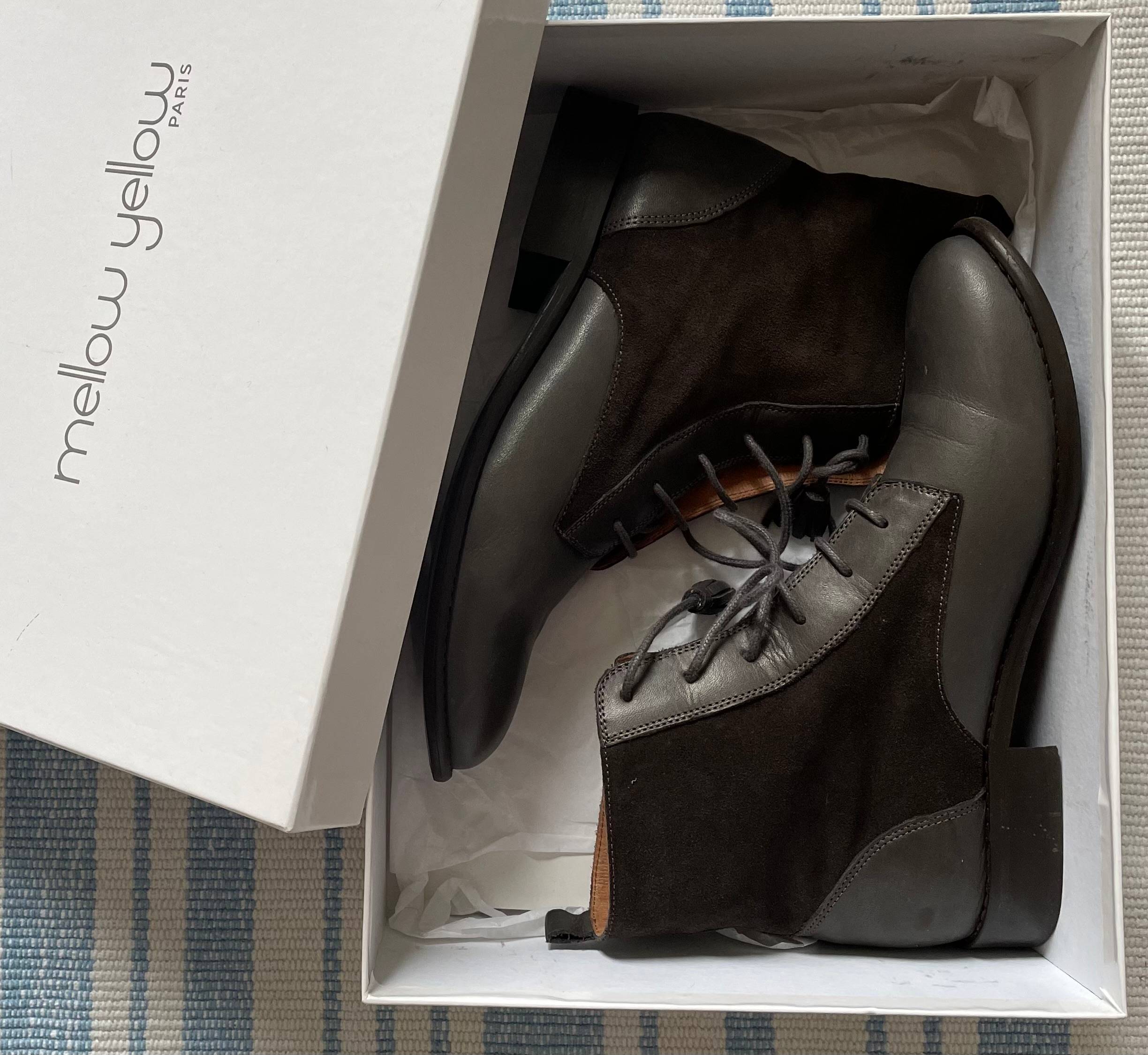 Chaussures Garçon En Cuir Daim Bleu - Pointure UK 1.5 (EUR 34), Neuf Sans Emballage