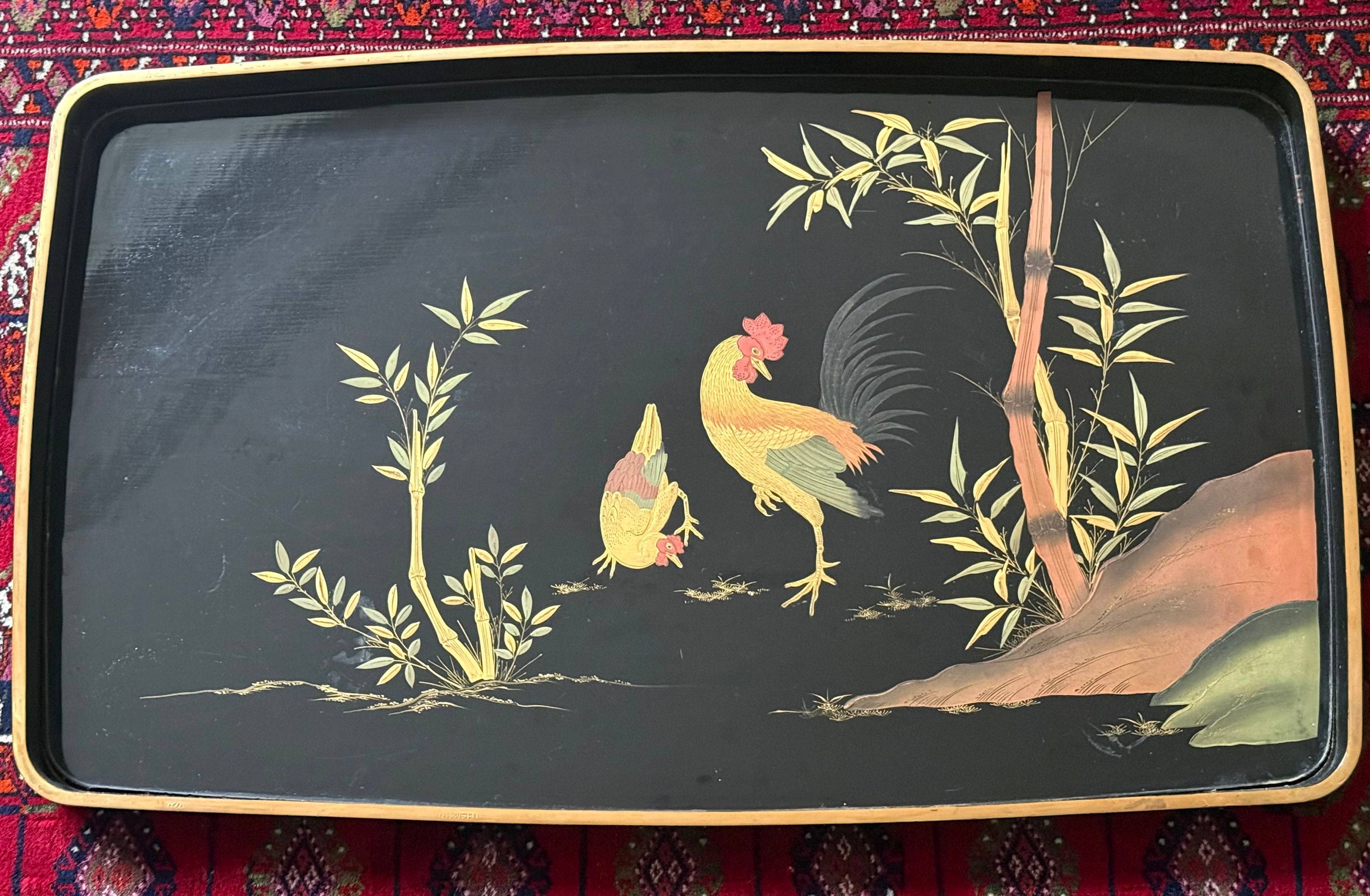 Vends très grand plateau d’époque Napoléon III décor d’arbres et gallinacés, carton bouilli