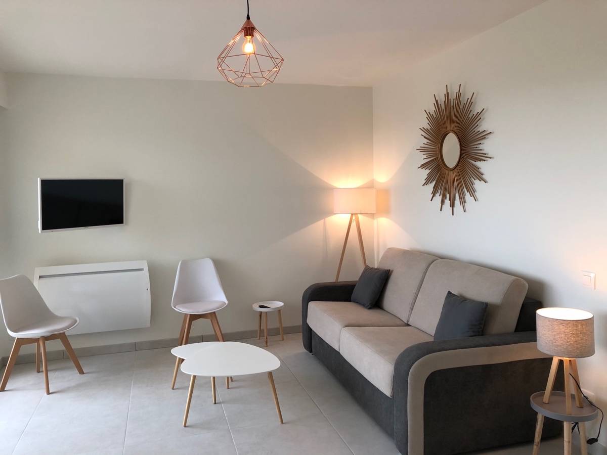 Vends grand studio refait à neuf - Vue mer au pied de la plage - 33m² - Saint Palais (17)