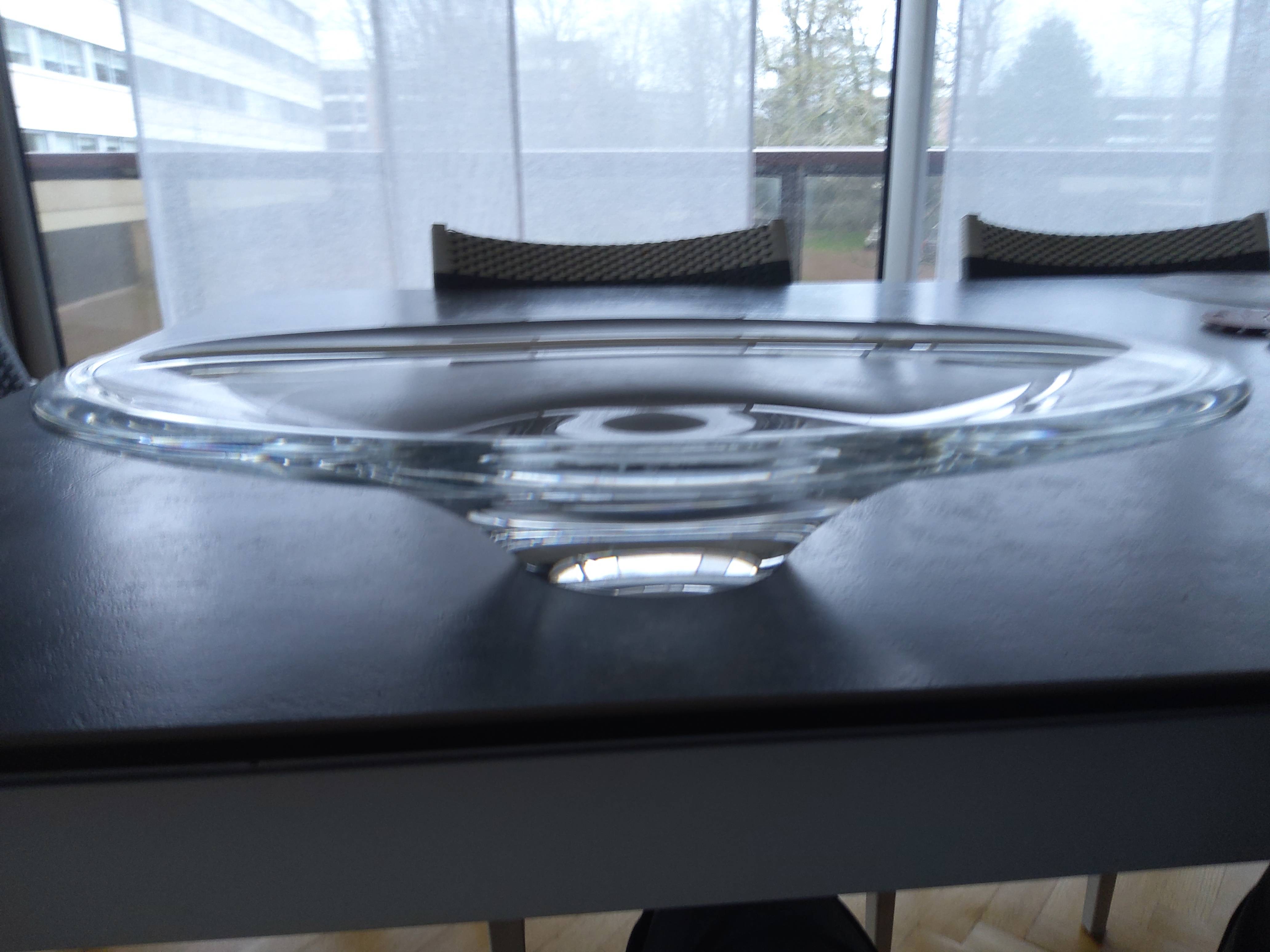 Vends grande coupe en verre