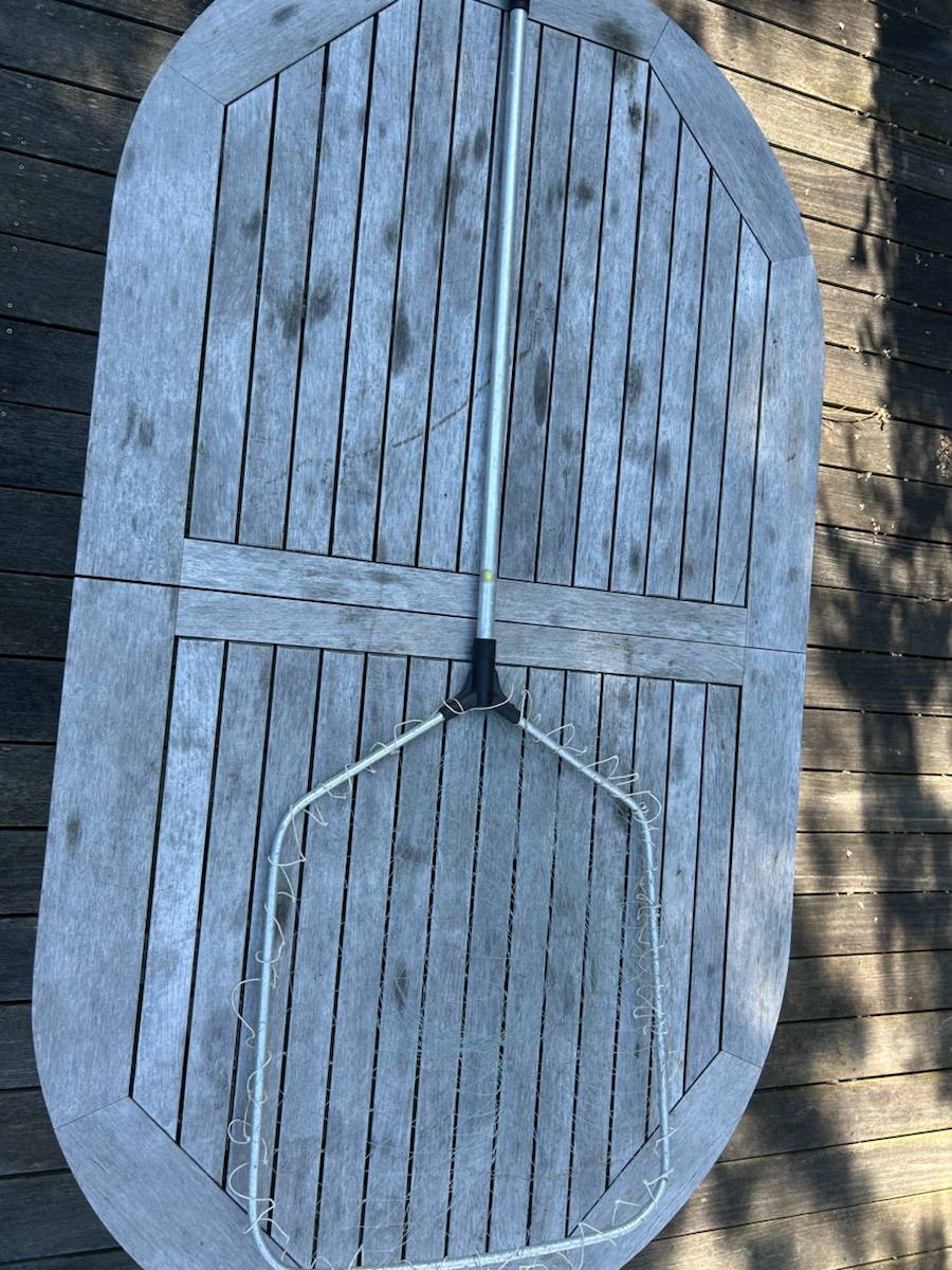 Vends une très grande épuisette d’1’ 70m, très pratique