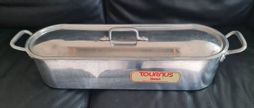 Vends grande poissonnière en aluminium marque Tournus