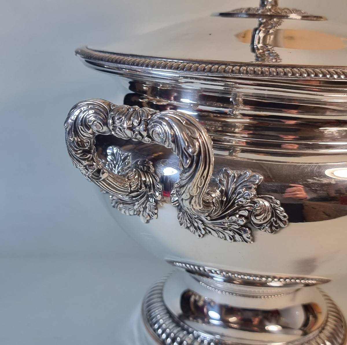 Vends très grande soupière d’époque Restauration par François Levrat