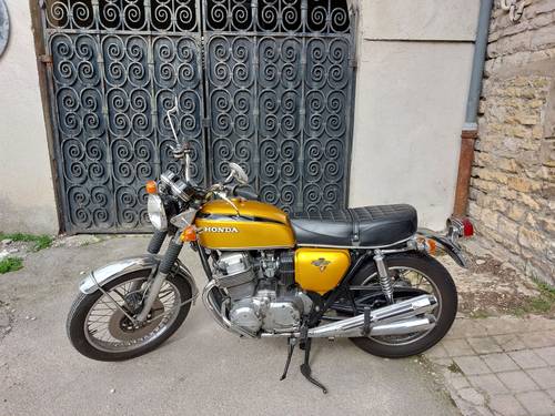 Vends moto HONDA CB 750 FOUR de 1974 34 800 km · 1974