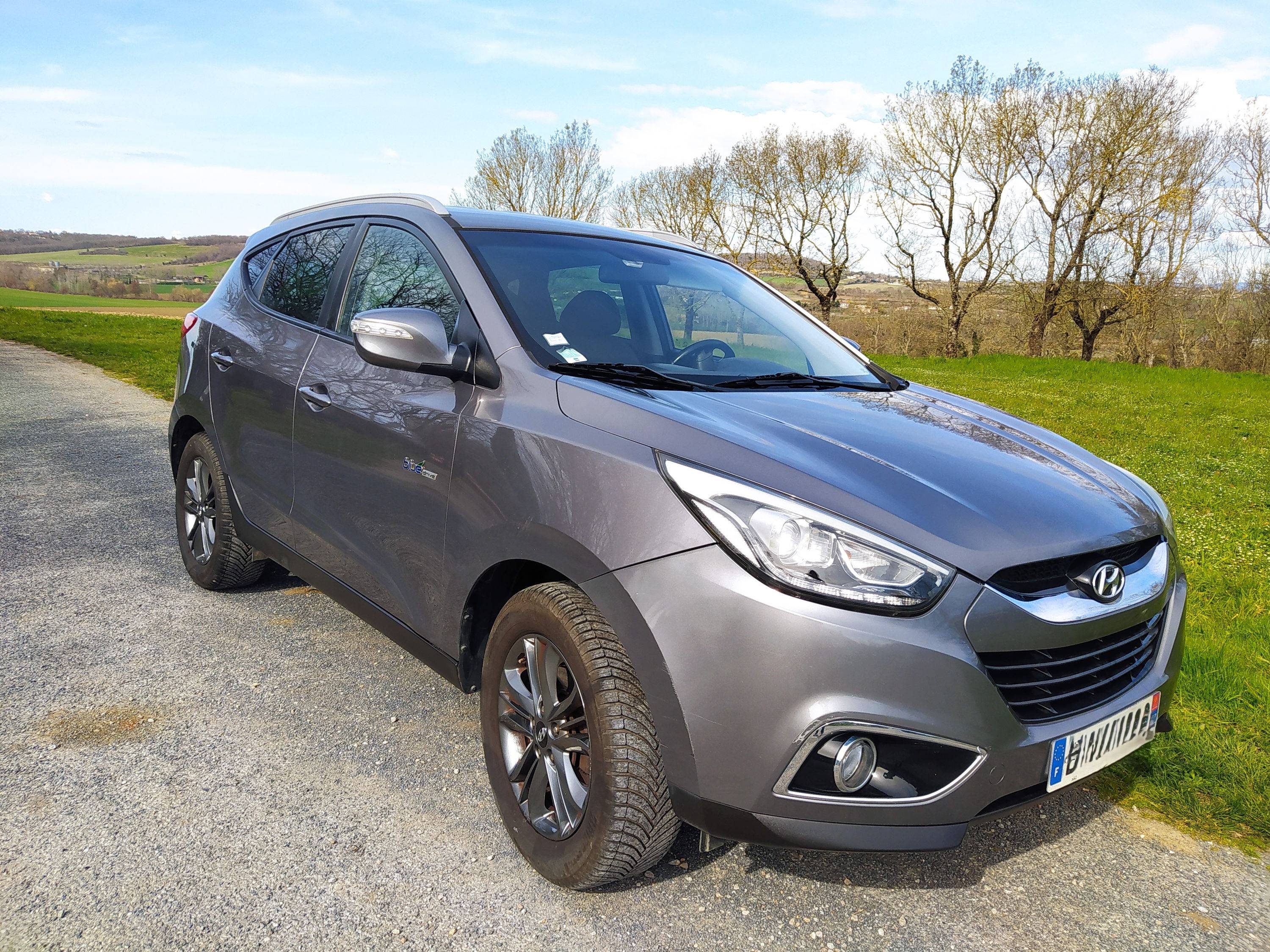 Vends Hyundai ix35 1.7 CRDi 115ch Pack Premium Limited Blue Drive, 2015, 160000km