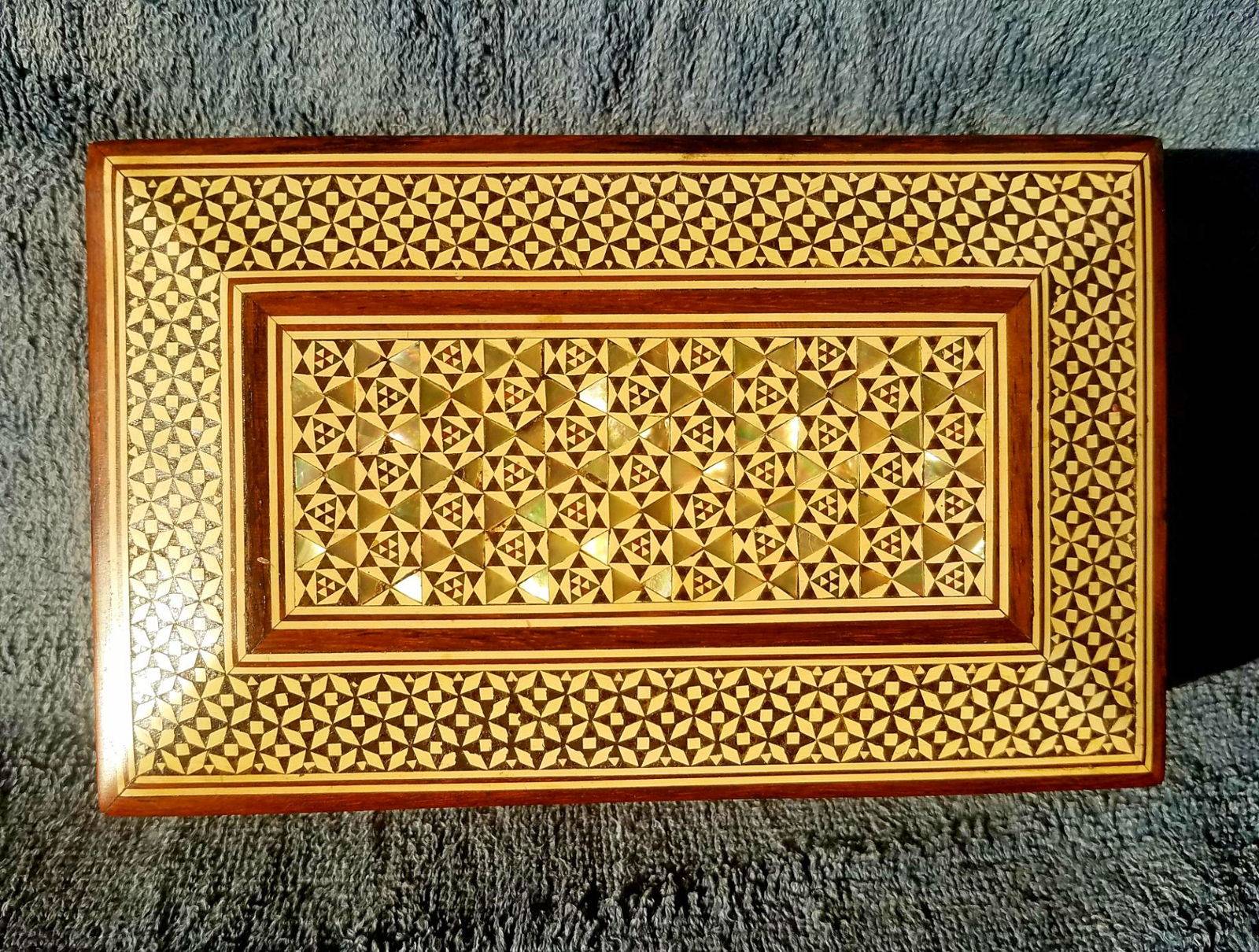 Vends jolie boite à bijoux