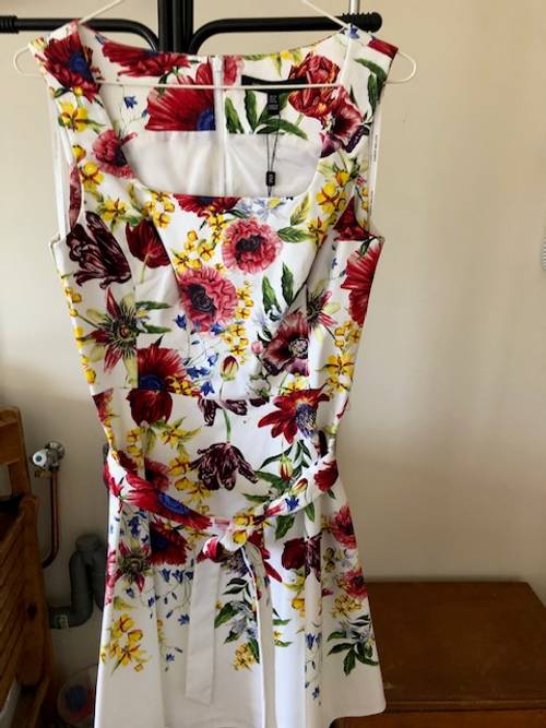 Vends robe Karen Millen neuve - Taille M