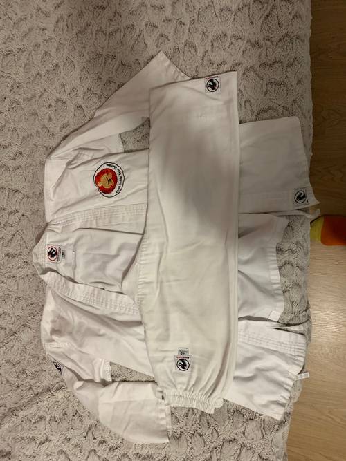 Vends deux kimonos