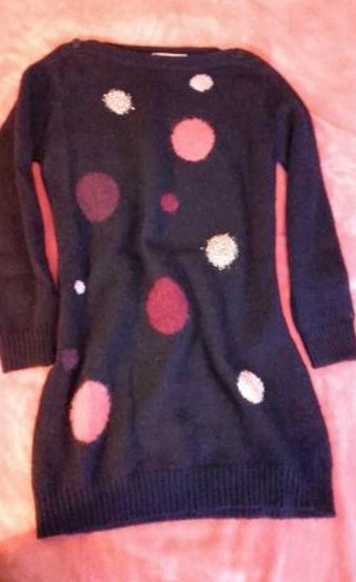 Vends Robe Pull, laine, coloris noir avec motifs, Taille 14-16 ans