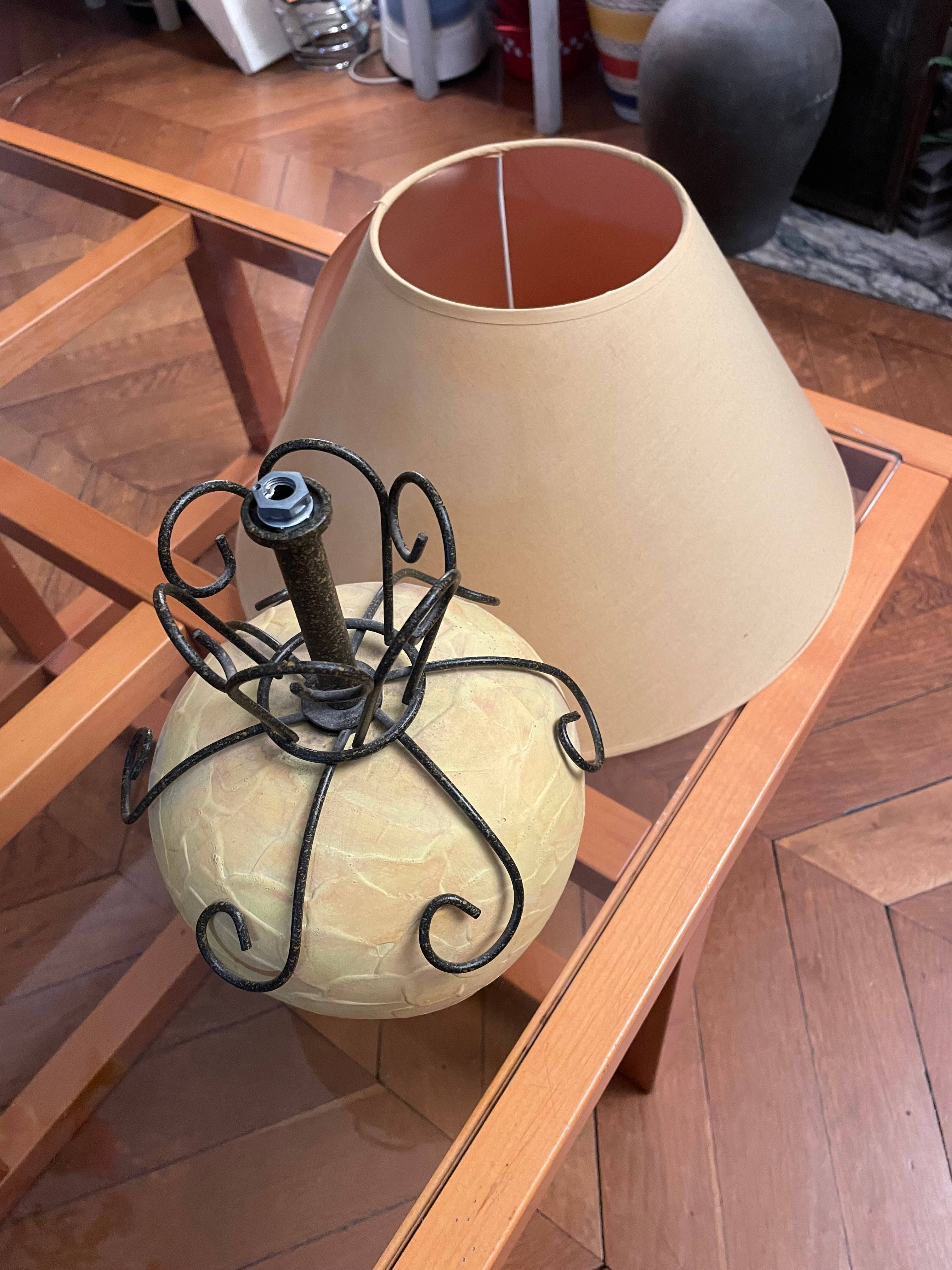 Vends 1 pied de lampe à monter avec abat jour