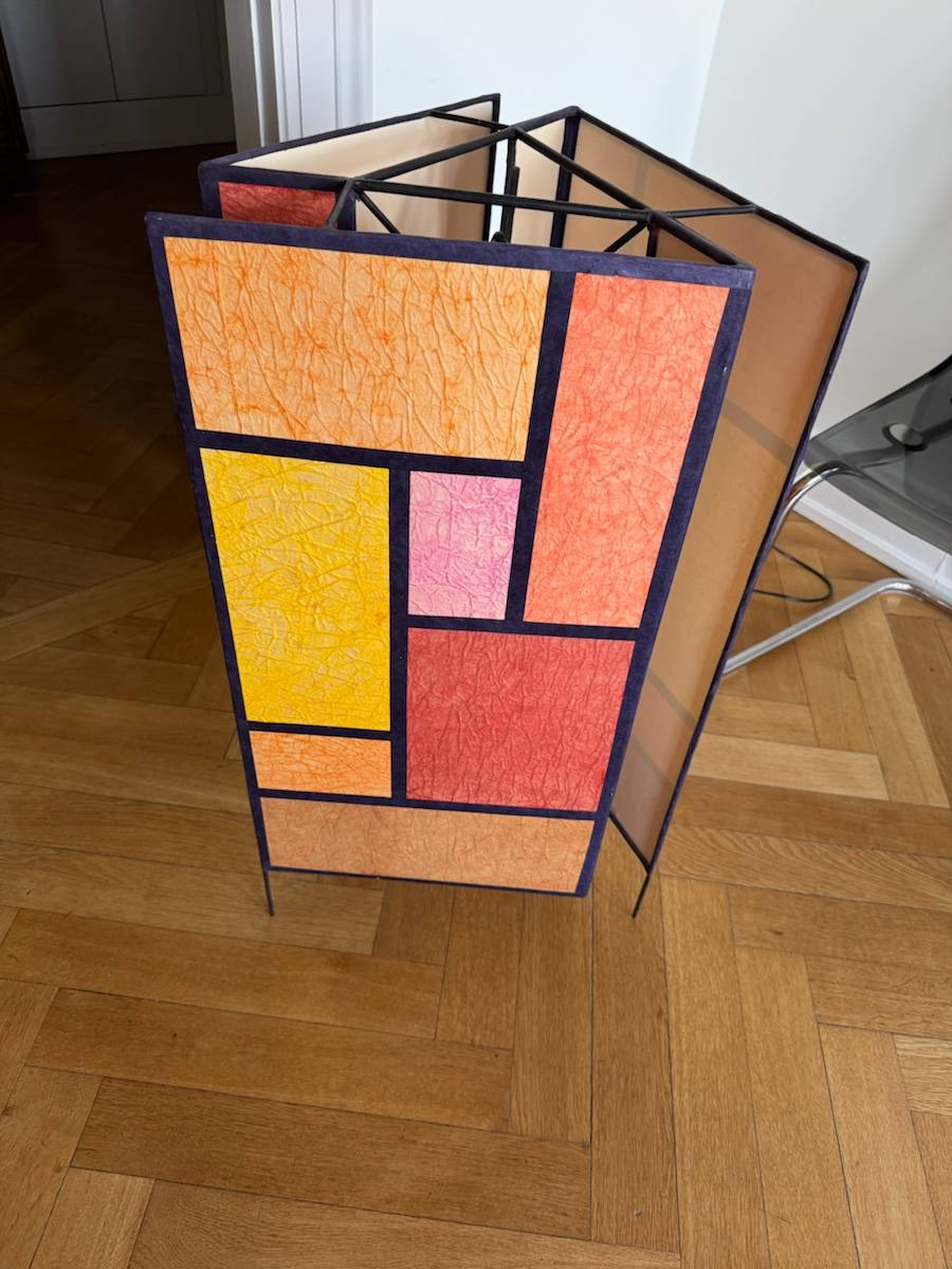Vends lampe sur pied multicolore