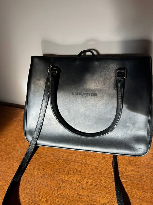 Vends sac à main Lancaster noir
