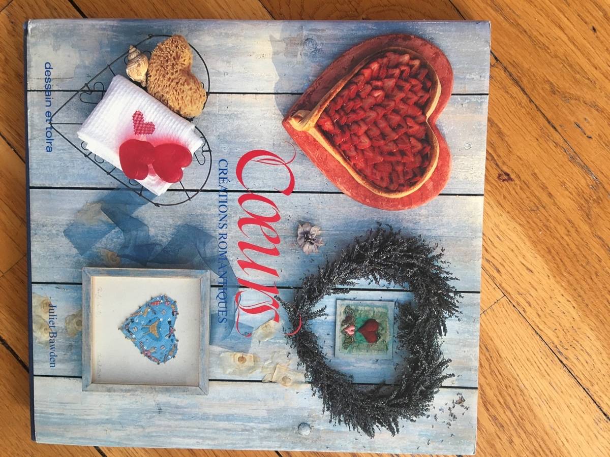 Vends le livre decoration « cœurs, créations romantiques »