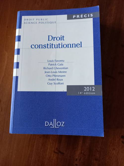 Donne Livre de Droit