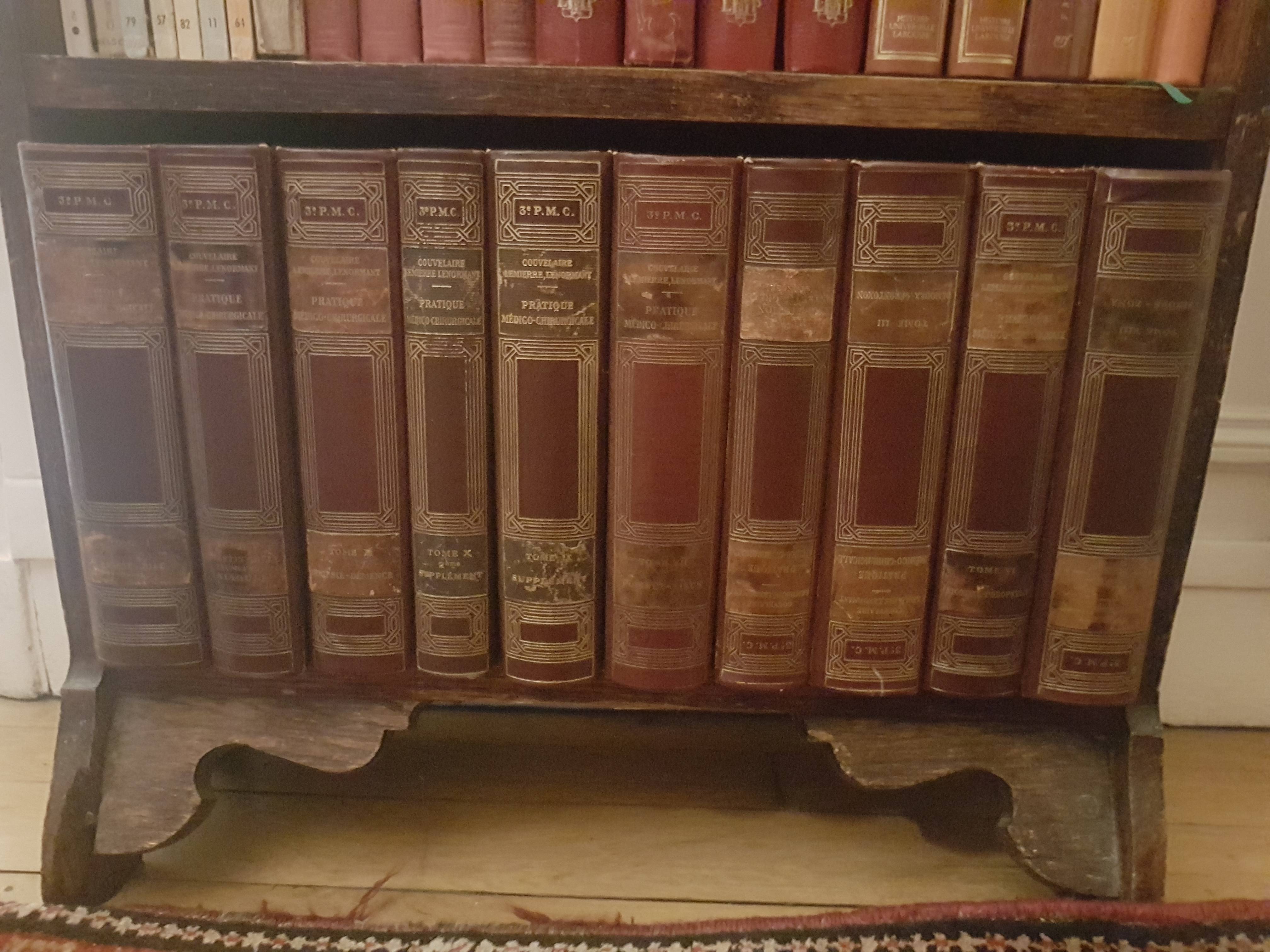 Vends Livres anciens de Médecine (1931), reliés en 10 volumes