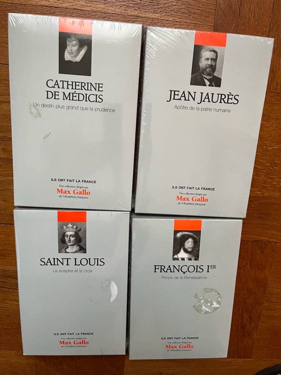 Vends 4 livres Études historiques parfait état