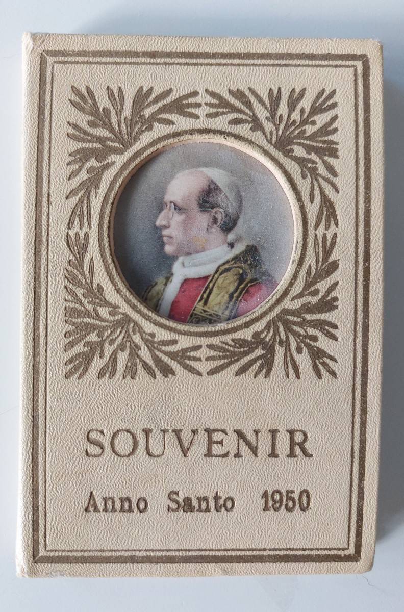 Vends livret timbres et numismates Vatican année 1950