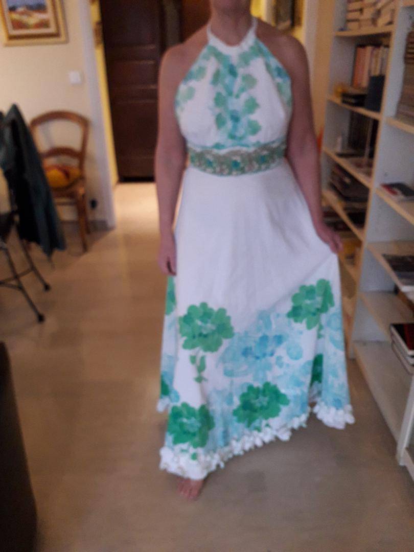 Vends robe longue dos nu