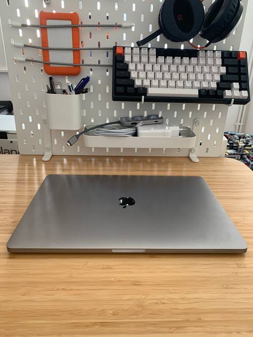 Vends Macbook Pro 15" - 2017 - 256Go - 16Go - i7