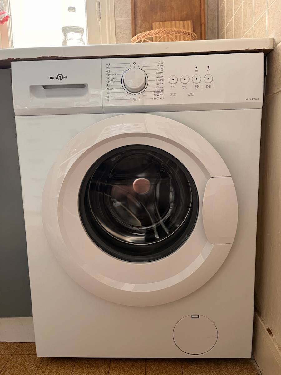 Vends machine à laver neuve
