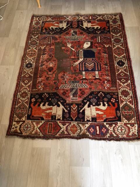 Je vends un magnifique tapis oriental fait main en laine