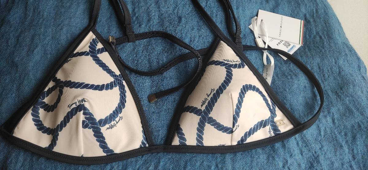 Vends maillot Tommy Hilfiger, neuf avec étiquette - Taille L