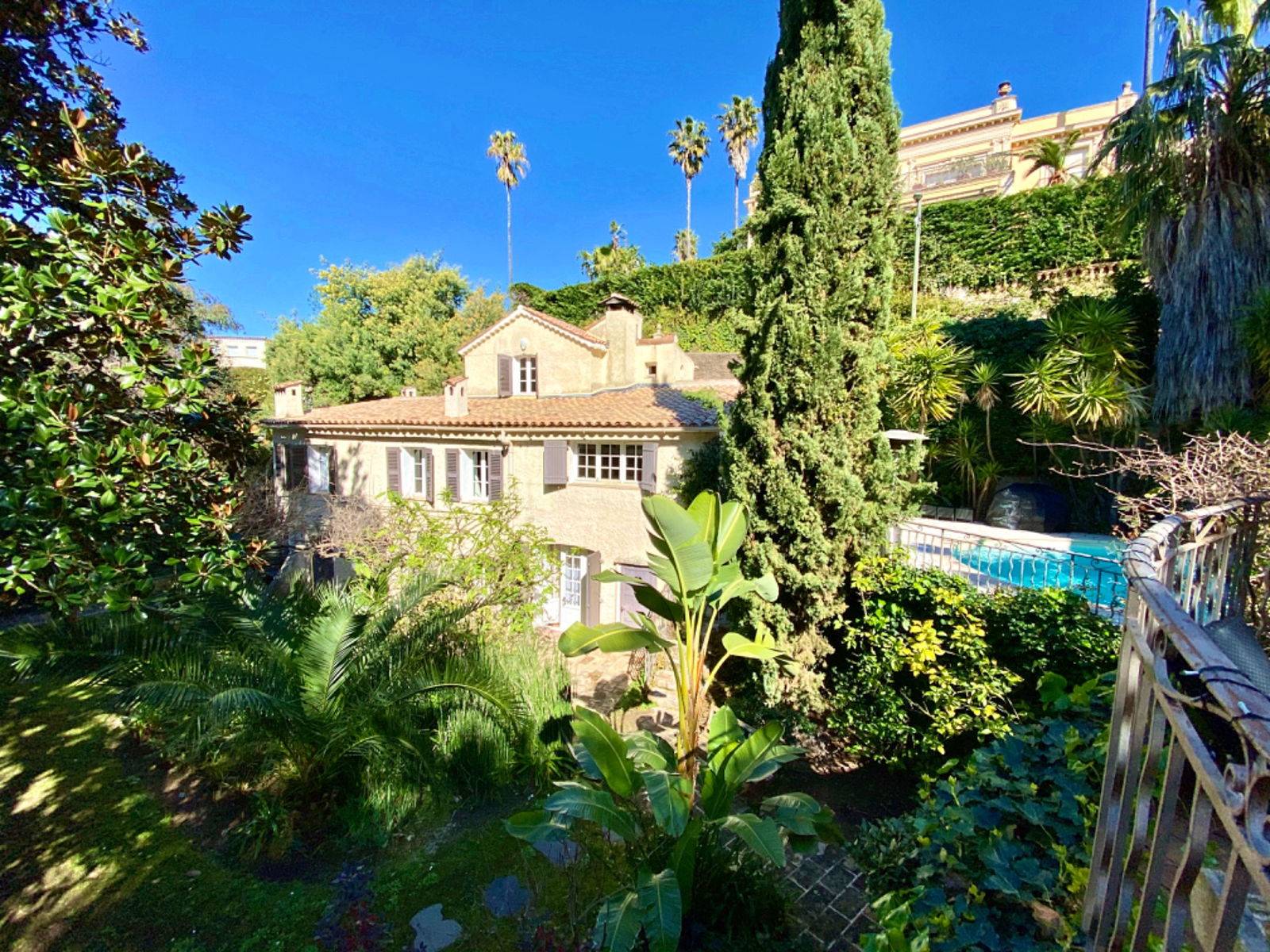 Vends maison rénovée - 220m² - Cannes