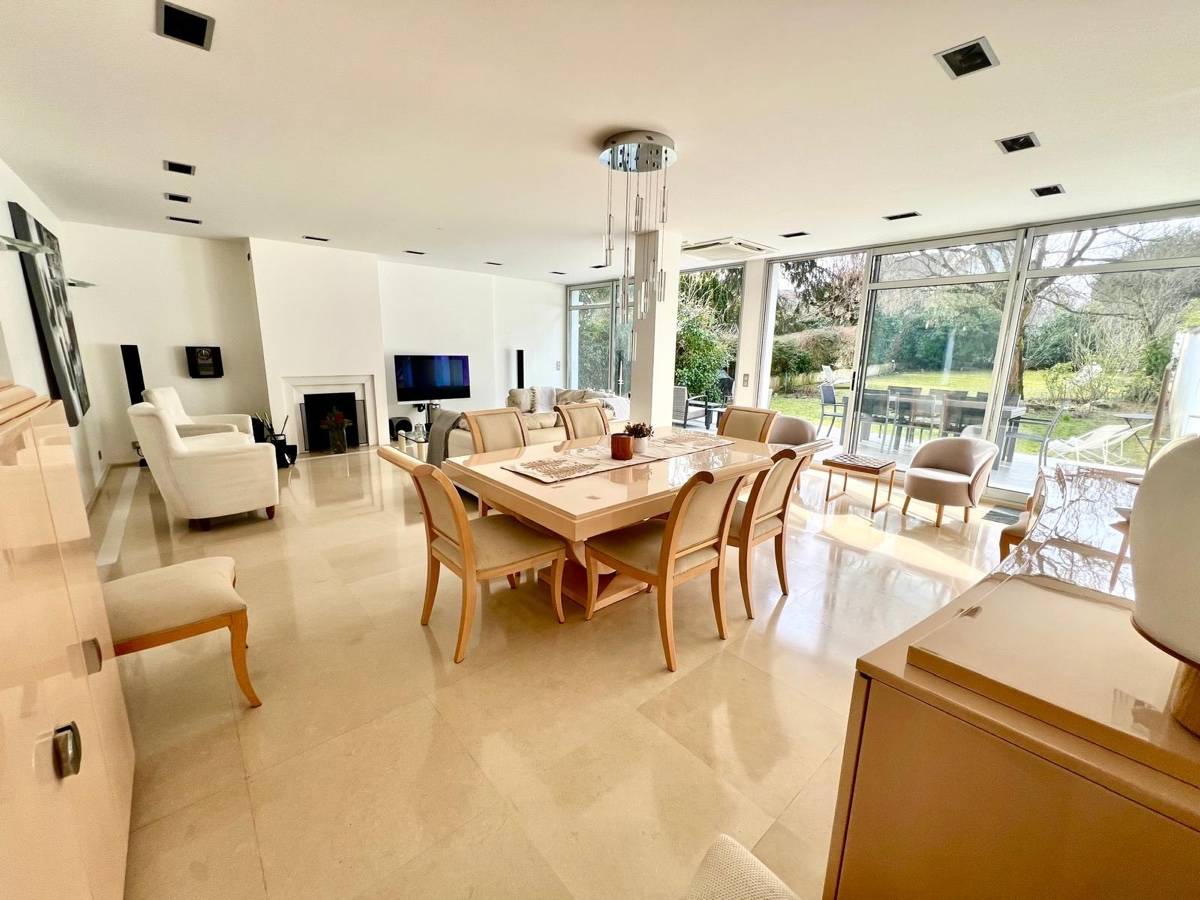 Vends Maison 290m² à Enghien-Les-Bains - 7 chambres