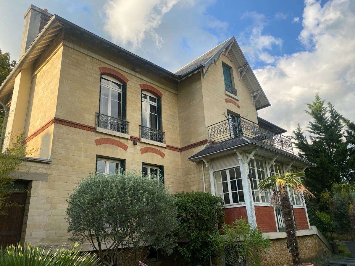Vends maison au Mesnil le Roi (78600) 270m² on Gens de Confiance