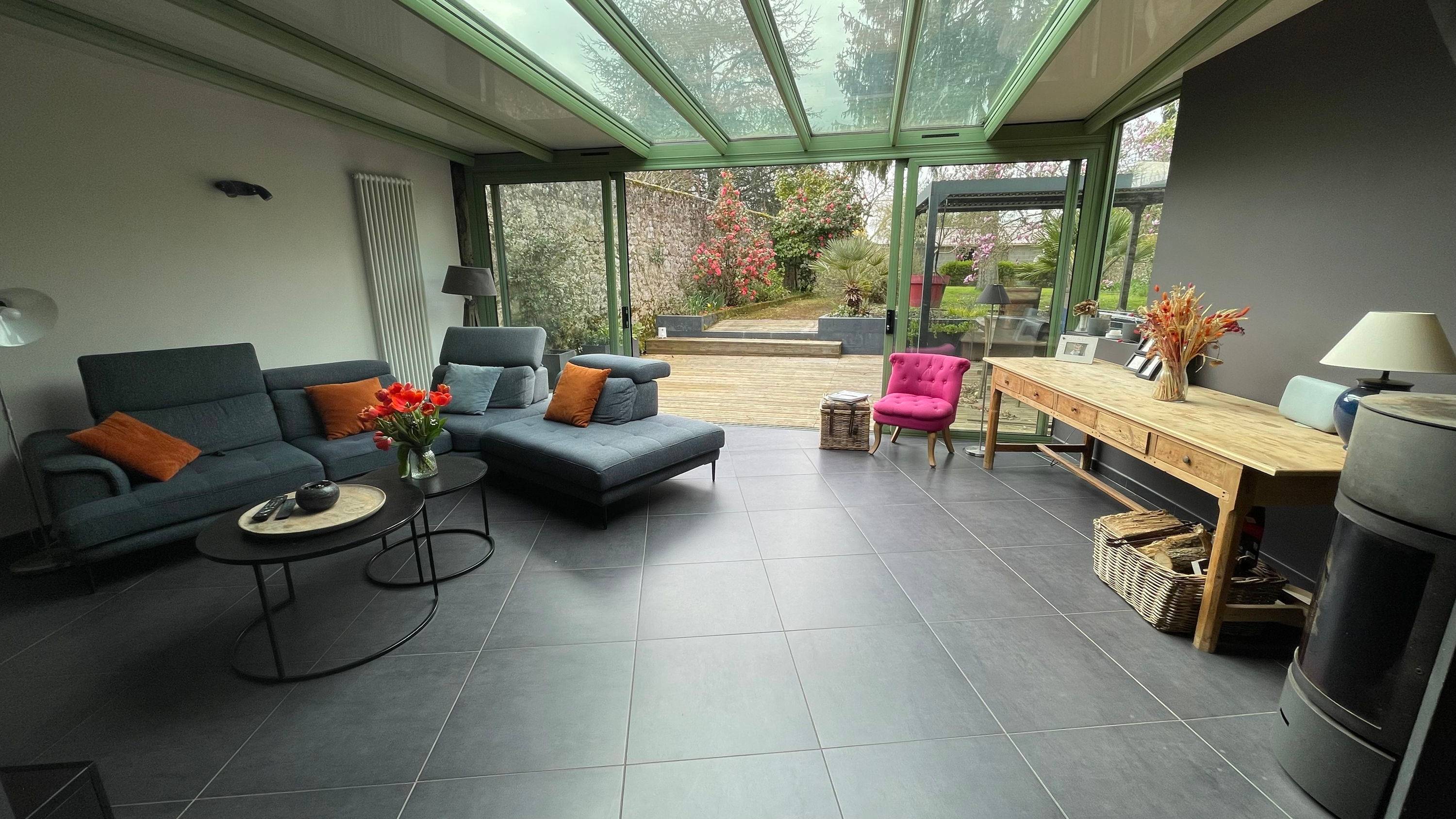 Vends maison -159m²-7 Pièces, 5 chambres - Les Herbiers 85500