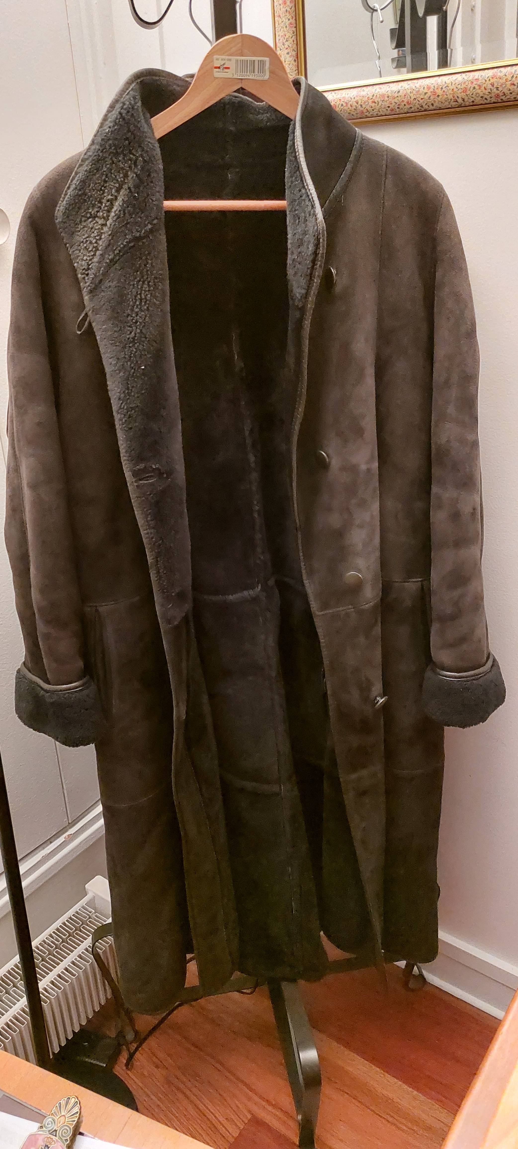 Vends manteau agneau retourné - Taille 42