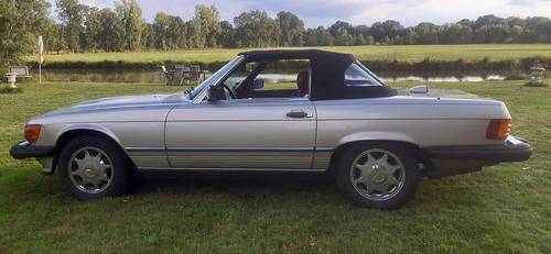 Vends Mercedes Cabriolet decapotable 560 sl 1986 collection