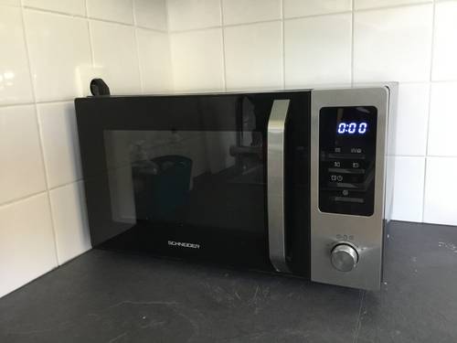 Vends micro-ondes combine four 25 litres SCMW25GDBBX Schneider