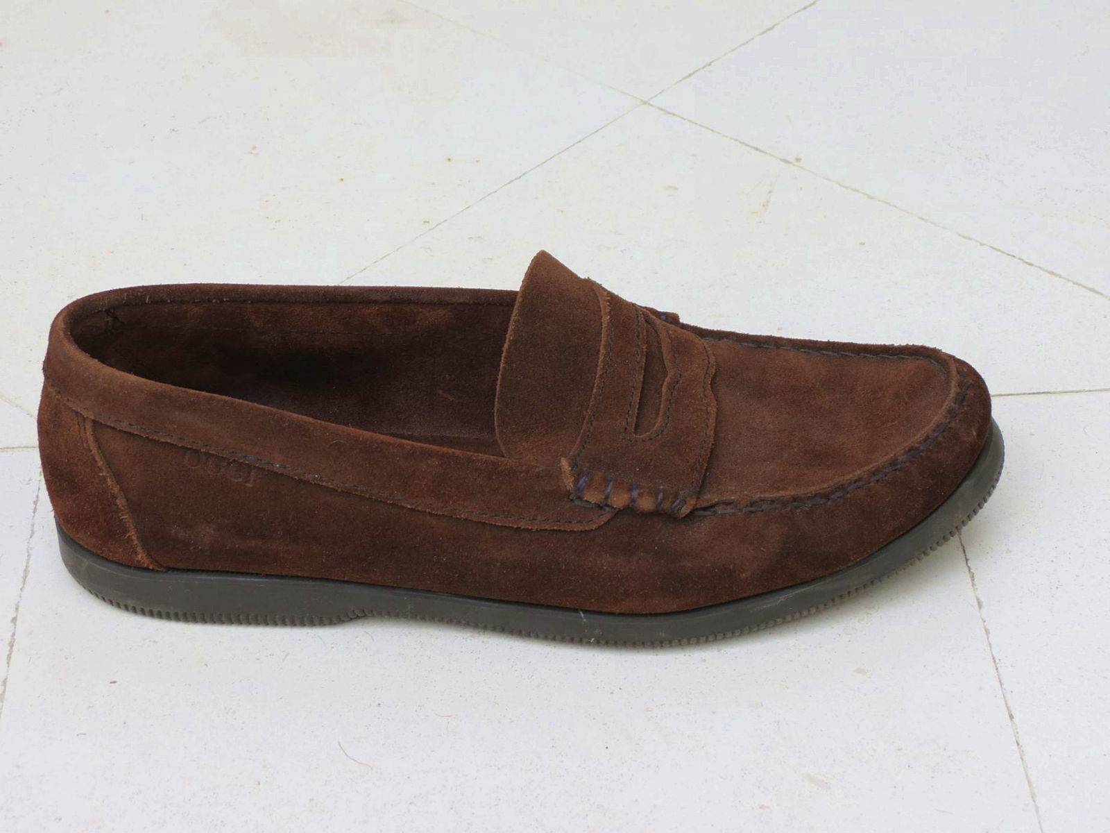 Vends mocassins en daim suédé taille 45 en excellent état