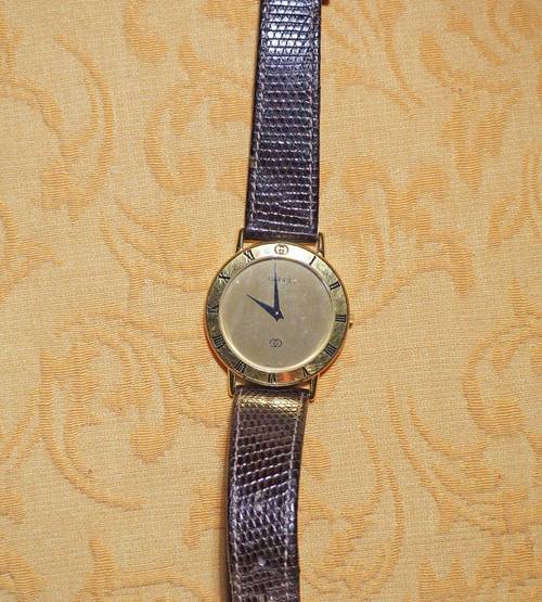 Vends montre Gucci vintage 1985