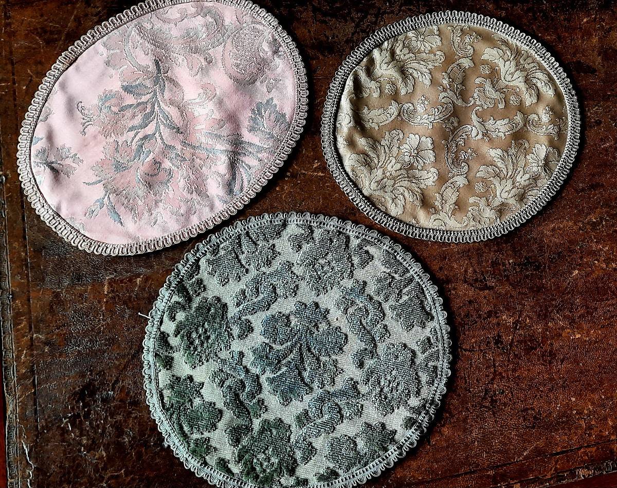 Vends 3 napperons anciens